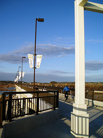 Big Dam Bridge